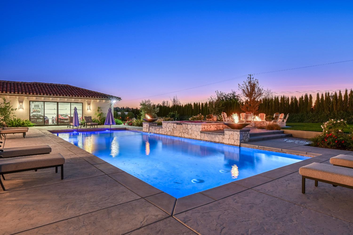 9050 Chelshire Estates Court