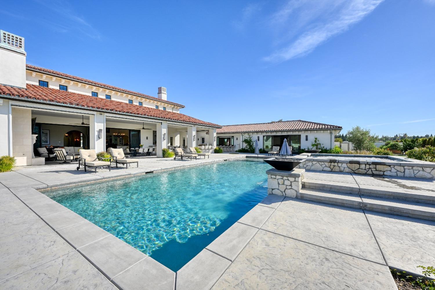 9050 Chelshire Estates Court