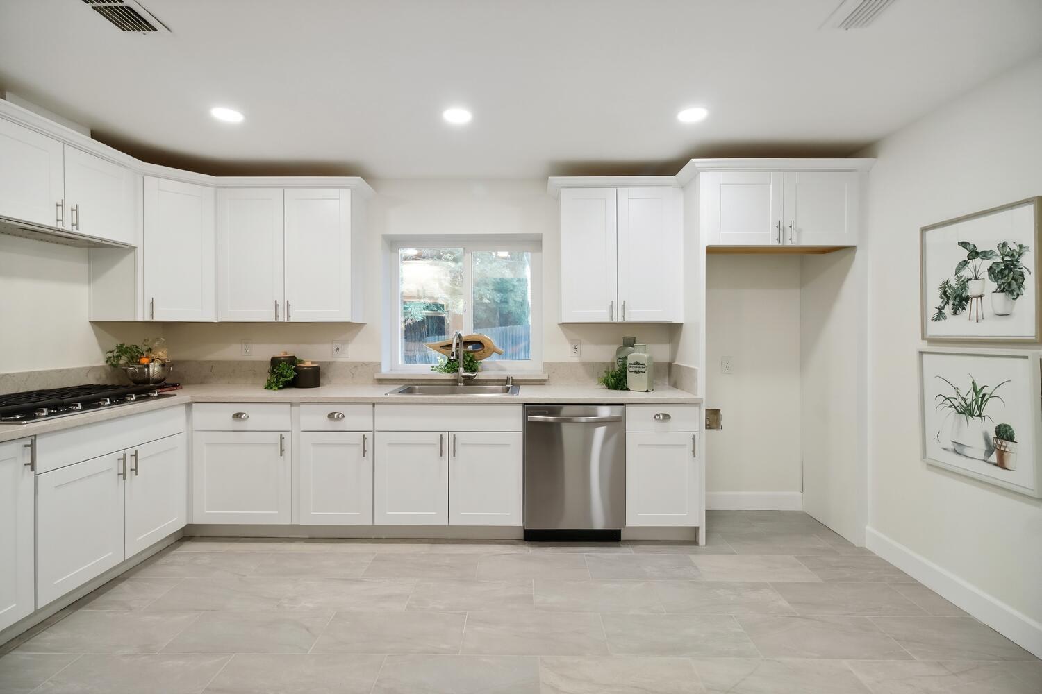 8021 Eagle View Lane