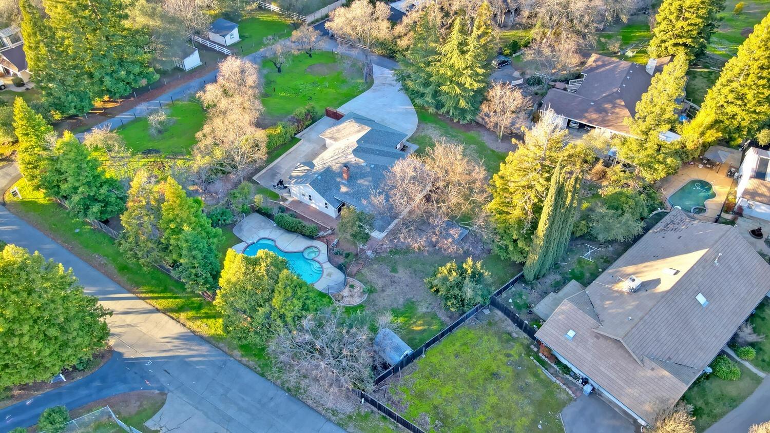 8021 Eagle View Lane