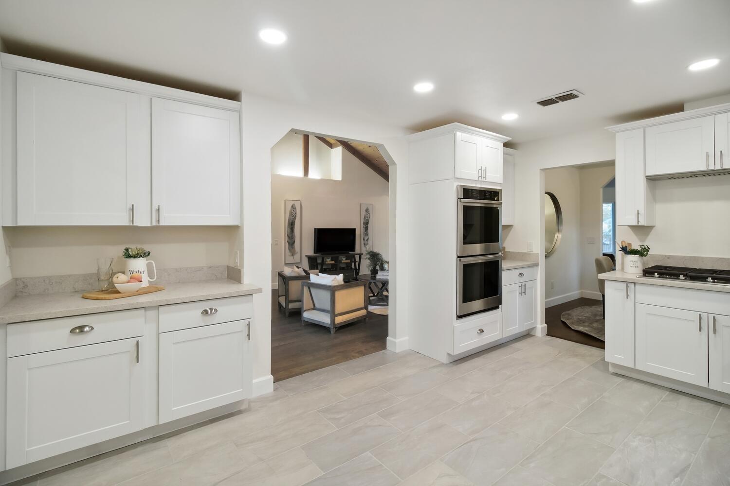 8021 Eagle View Lane