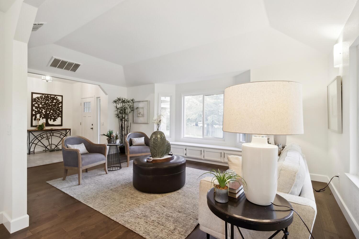 8021 Eagle View Lane