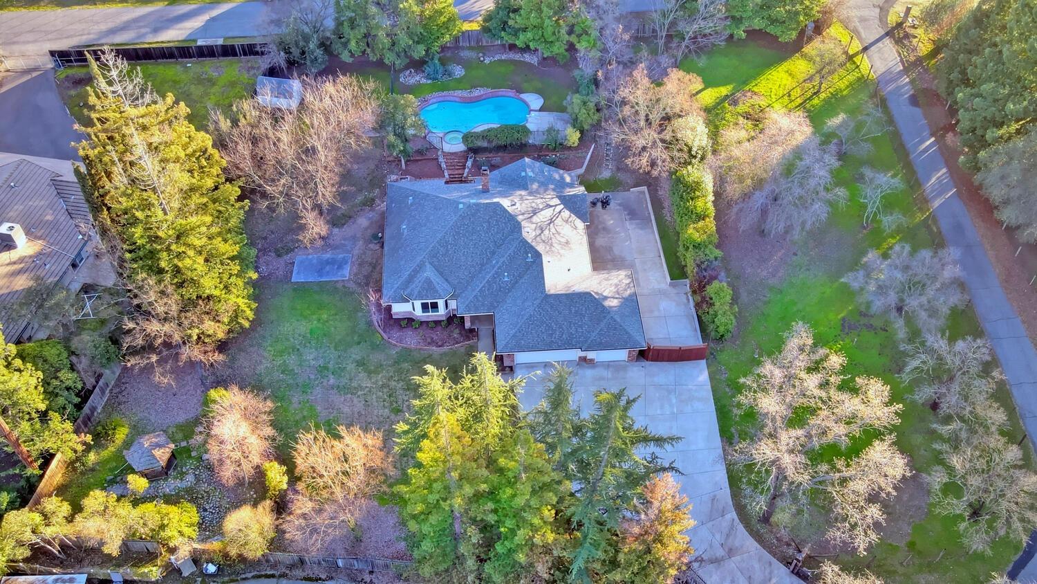 8021 Eagle View Lane