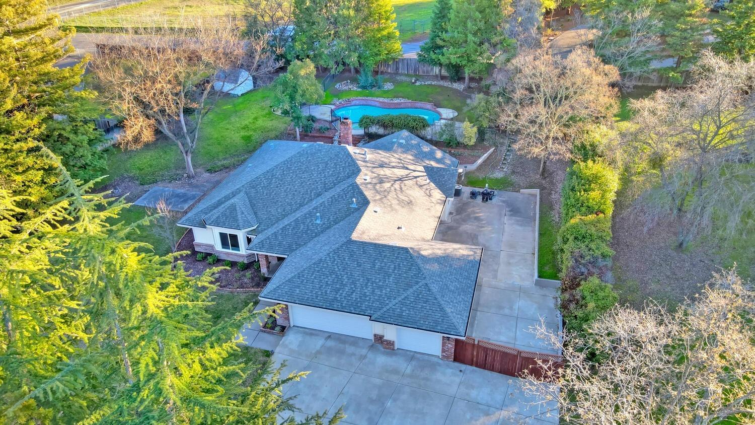 8021 Eagle View Lane