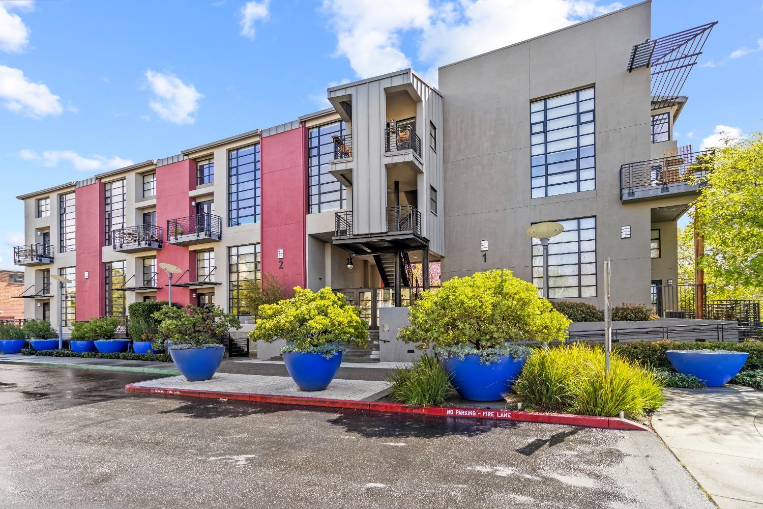 350 E Mission Street 203