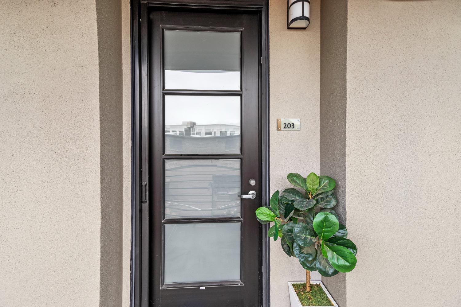 350 E Mission Street 203