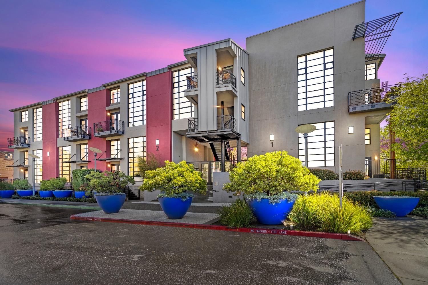 350 E Mission Street 203