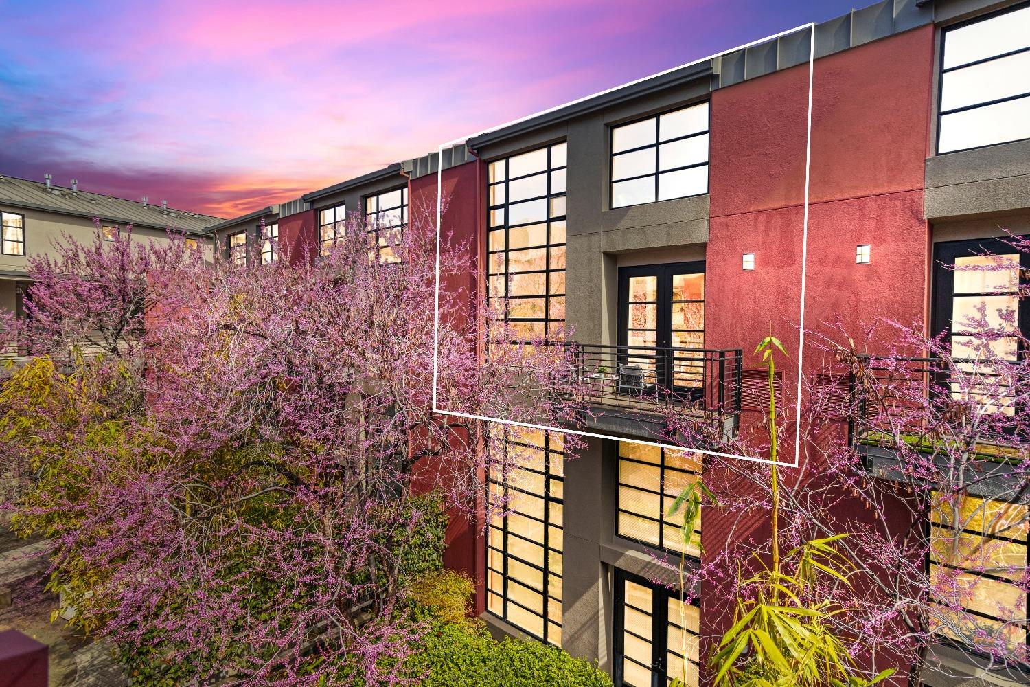 350 E Mission Street 203