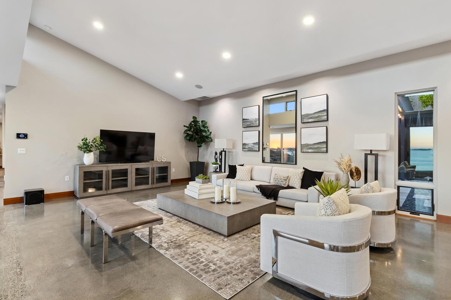 2143 Outrigger Drive