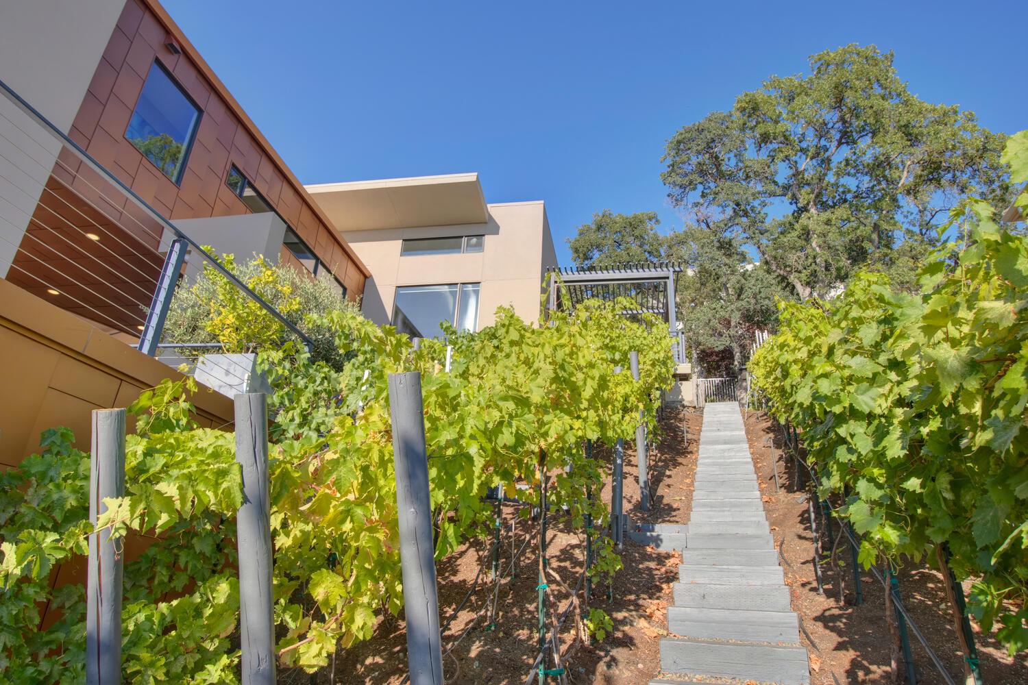 2143 Outrigger Drive