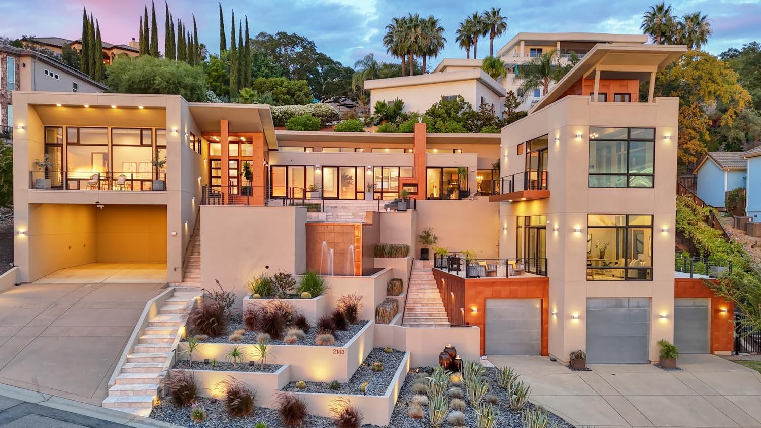 2143 Outrigger Drive