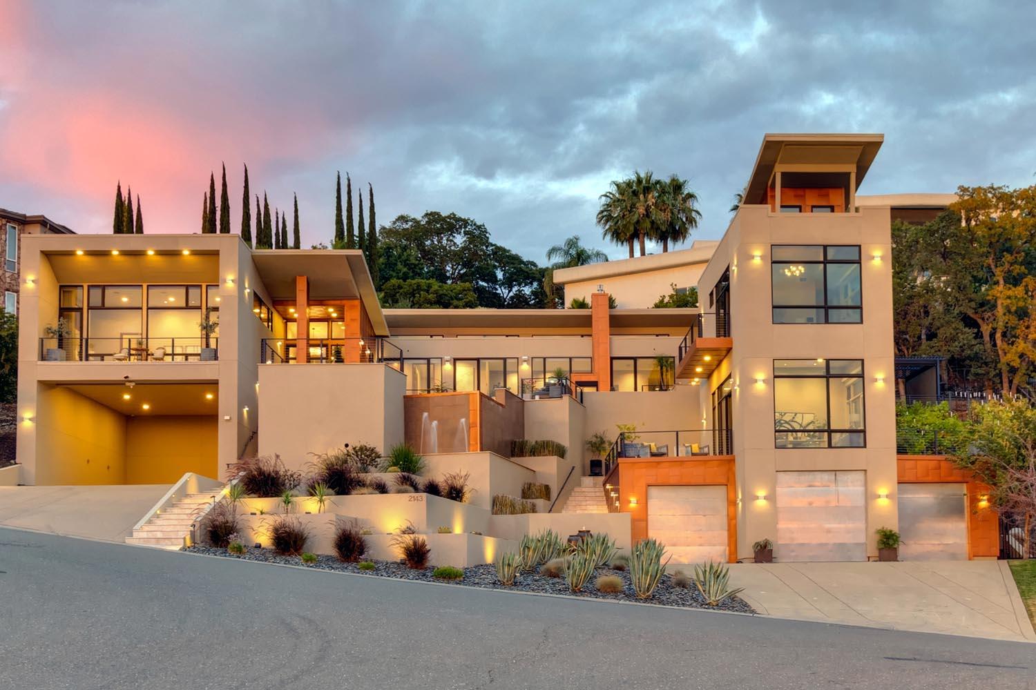 2143 Outrigger Drive