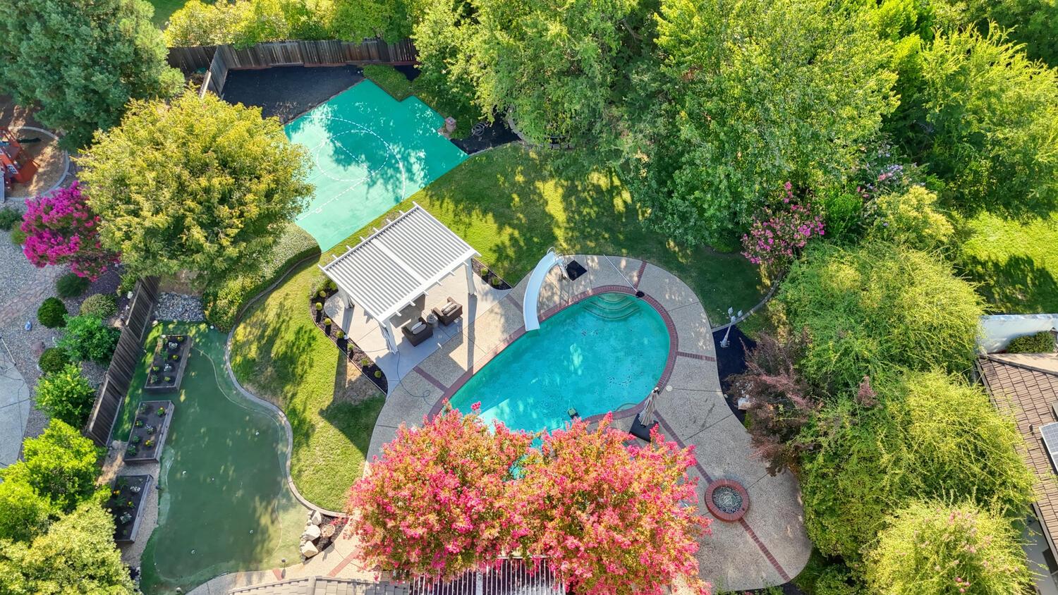 8540 Quail Oaks Drive