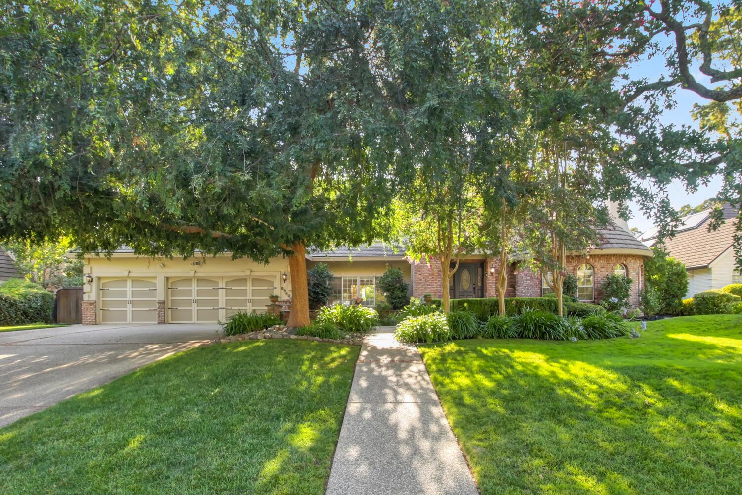 8540 Quail Oaks Drive