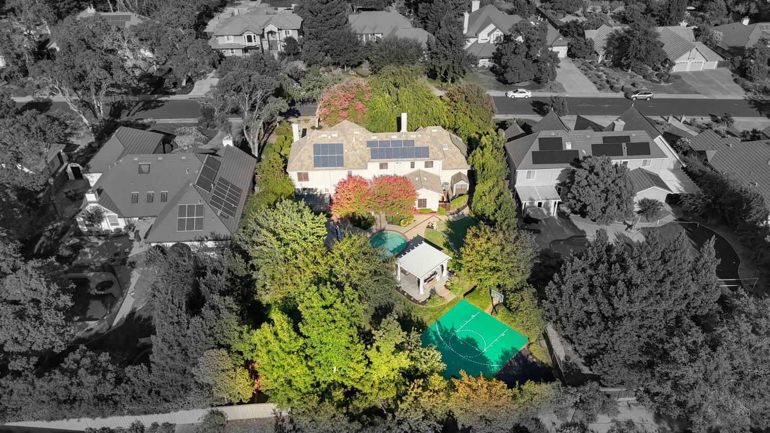 8540 Quail Oaks Drive