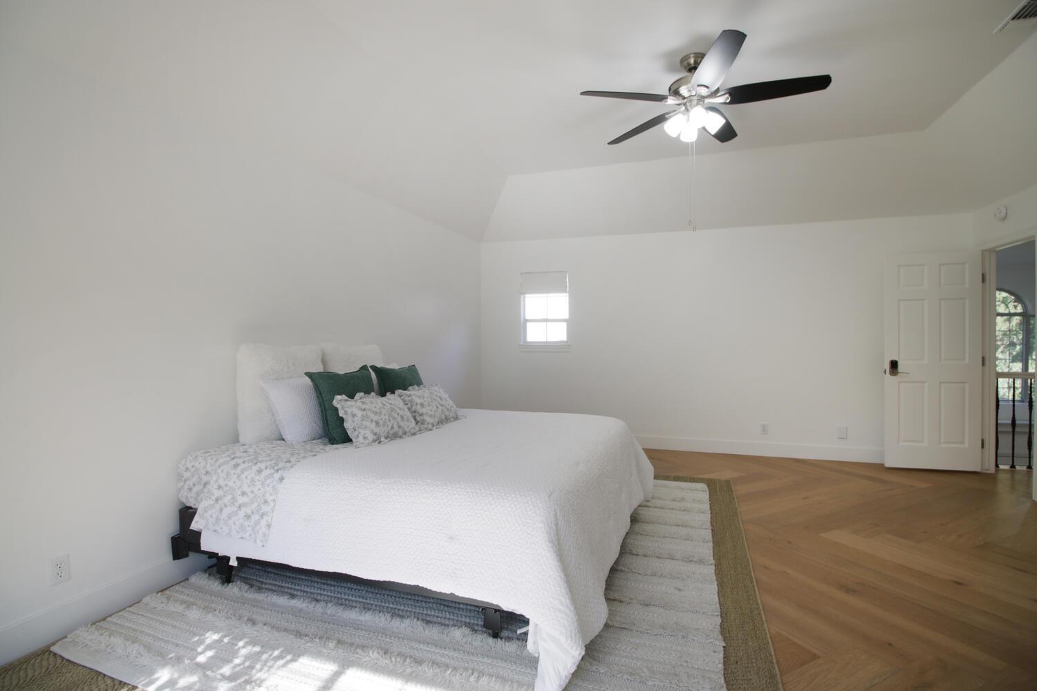 8540 Quail Oaks Drive