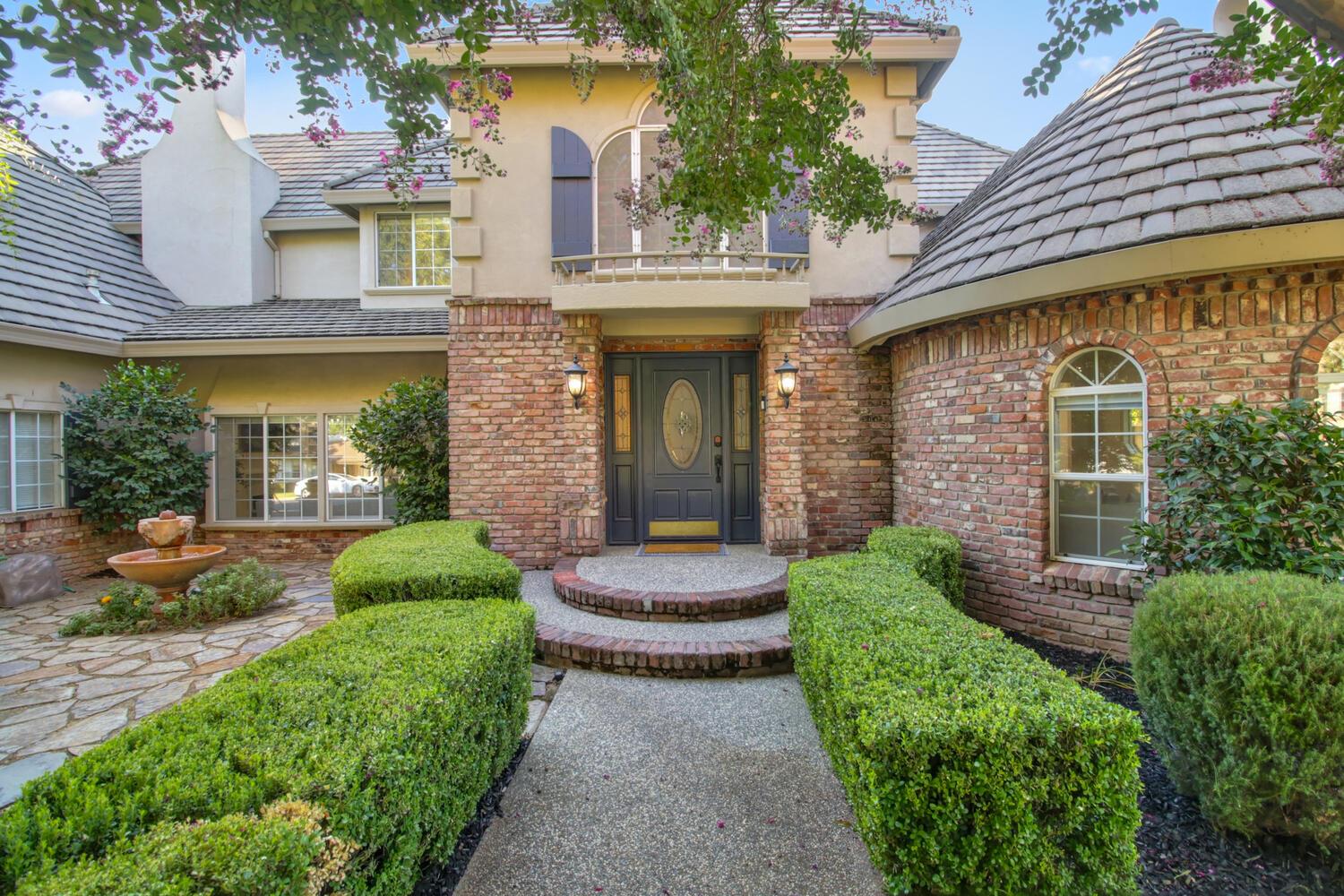 8540 Quail Oaks Drive