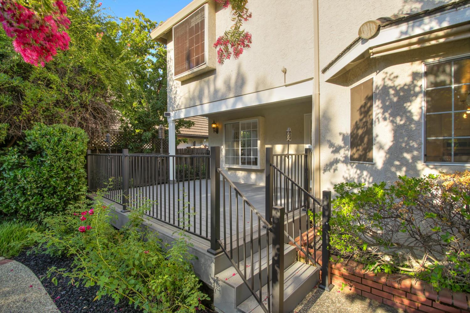 8540 Quail Oaks Drive