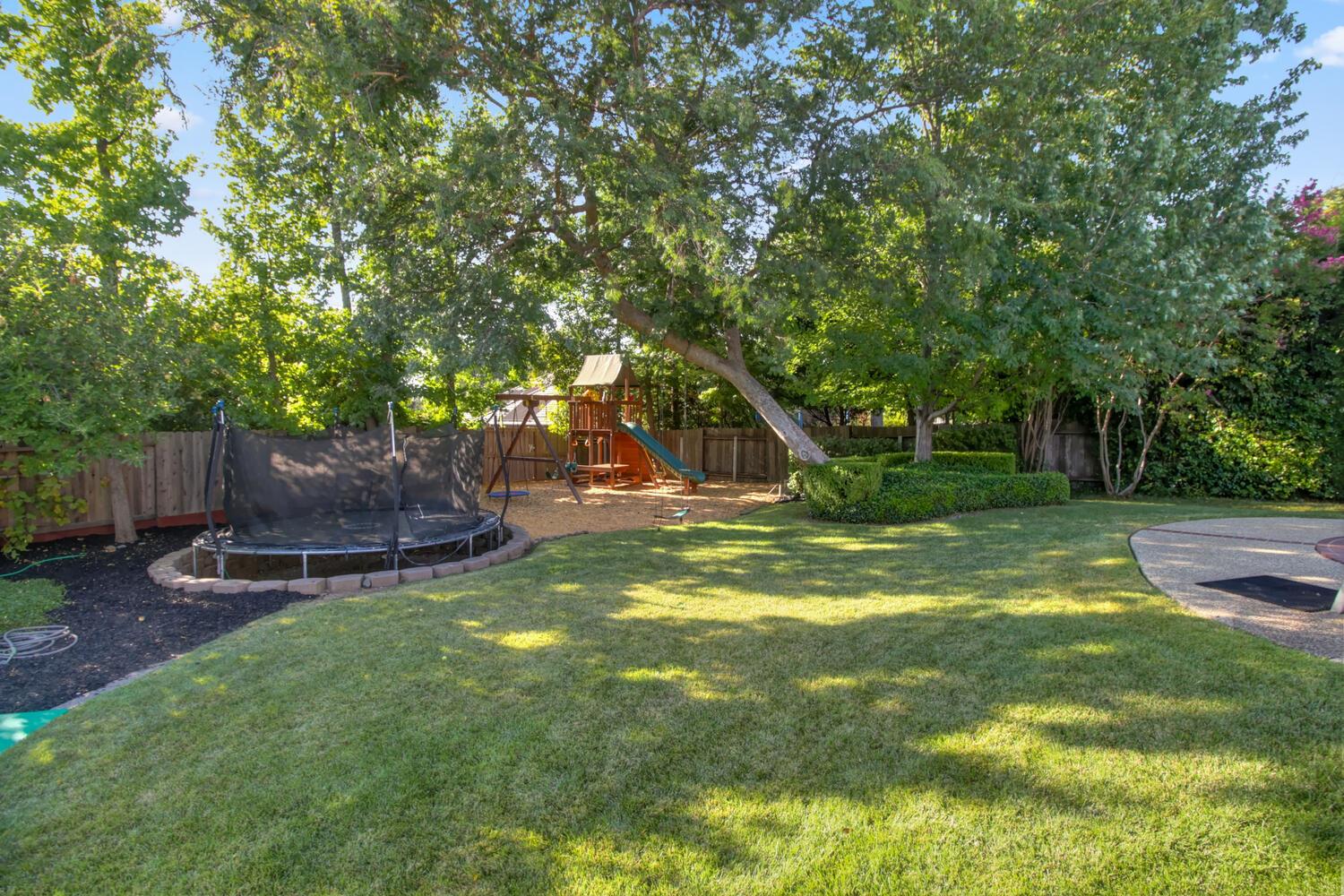 8540 Quail Oaks Drive