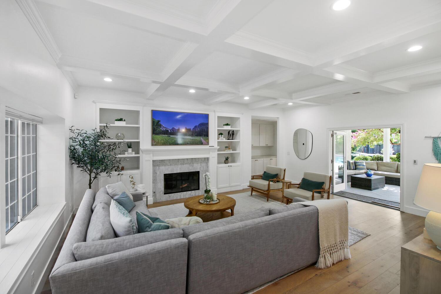 8540 Quail Oaks Drive