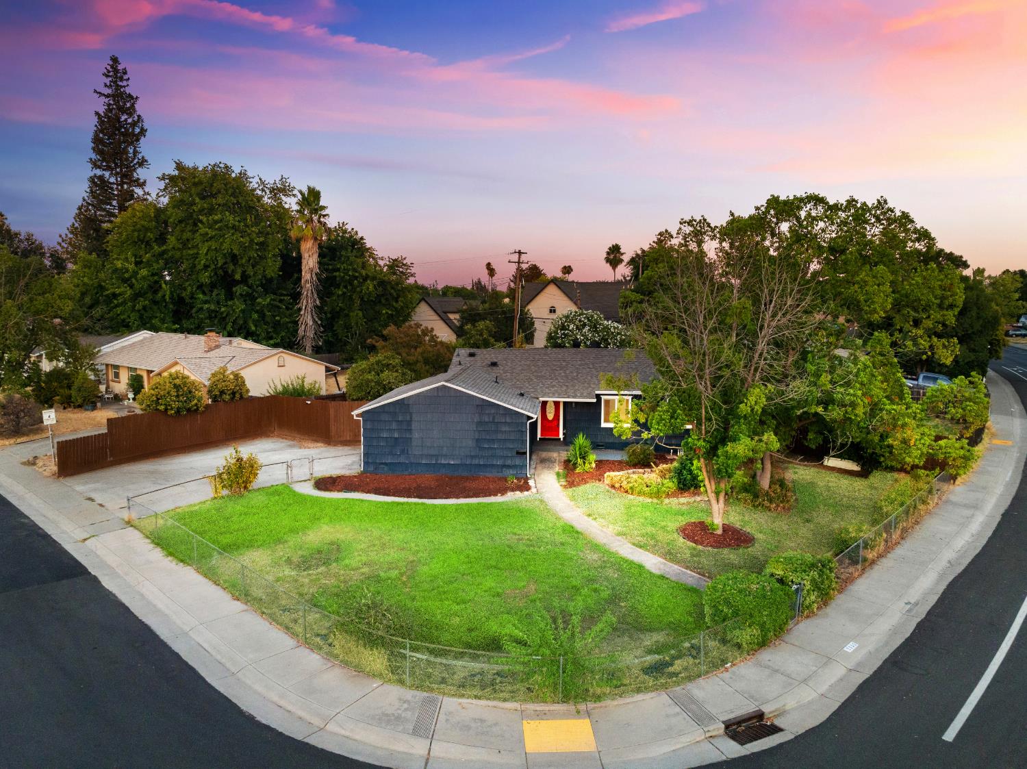 2133 Rossmoor Drive