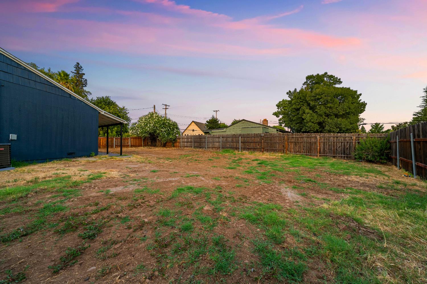 2133 Rossmoor Drive