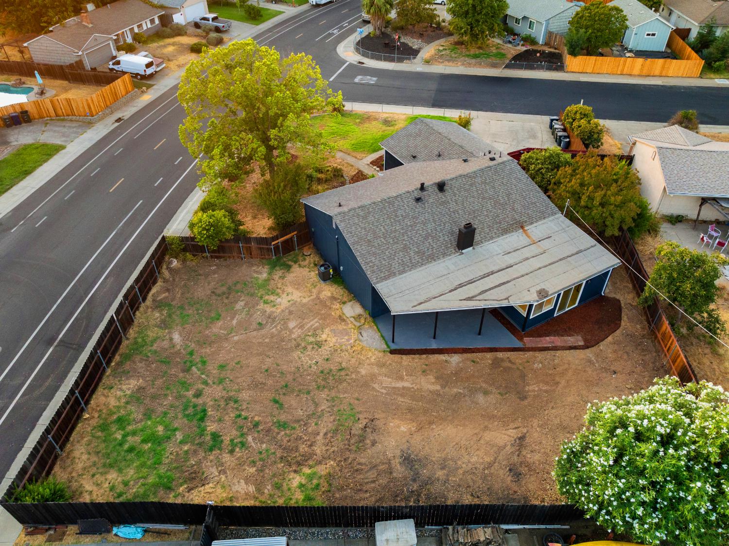 2133 Rossmoor Drive