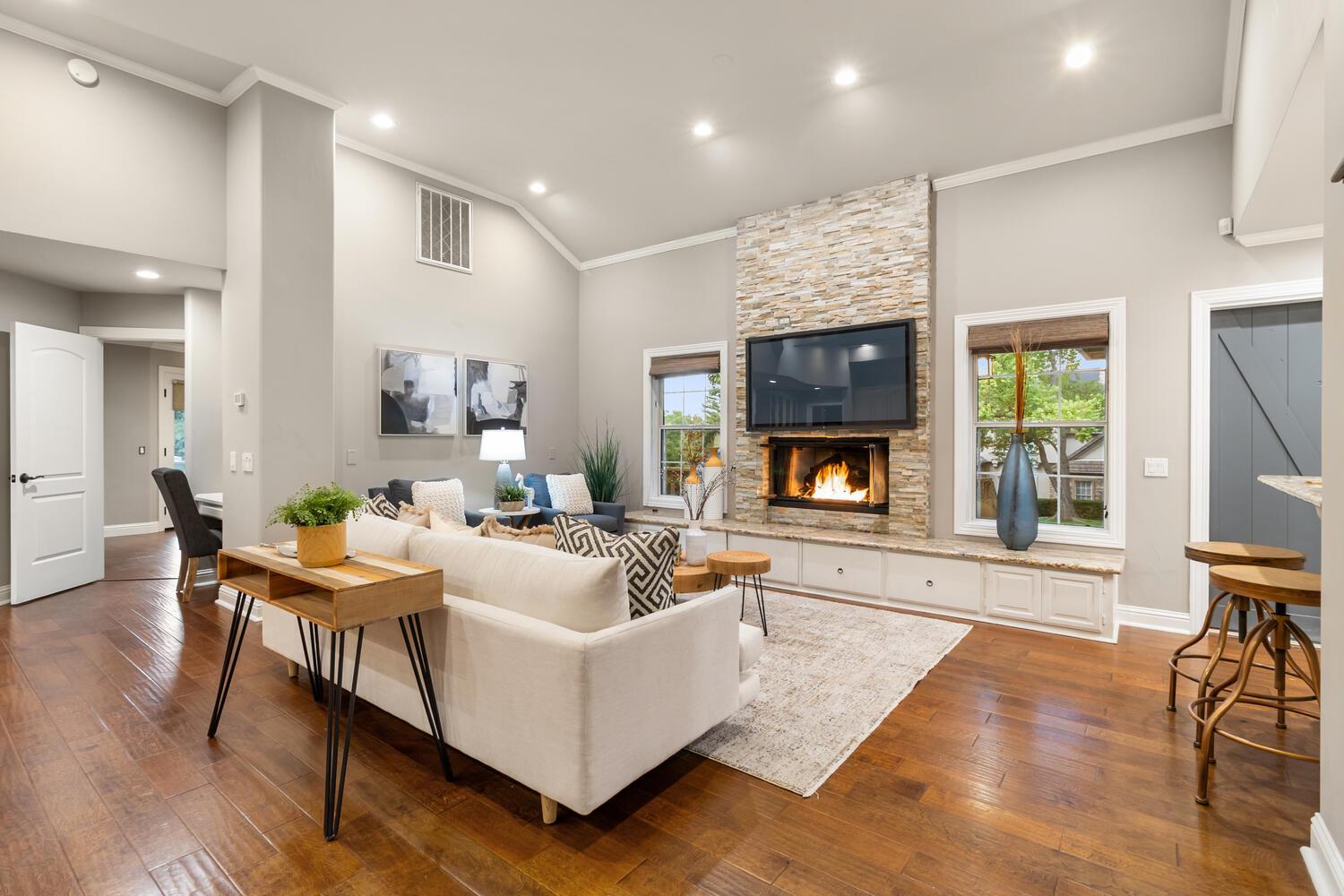 5004 Highgrove Court