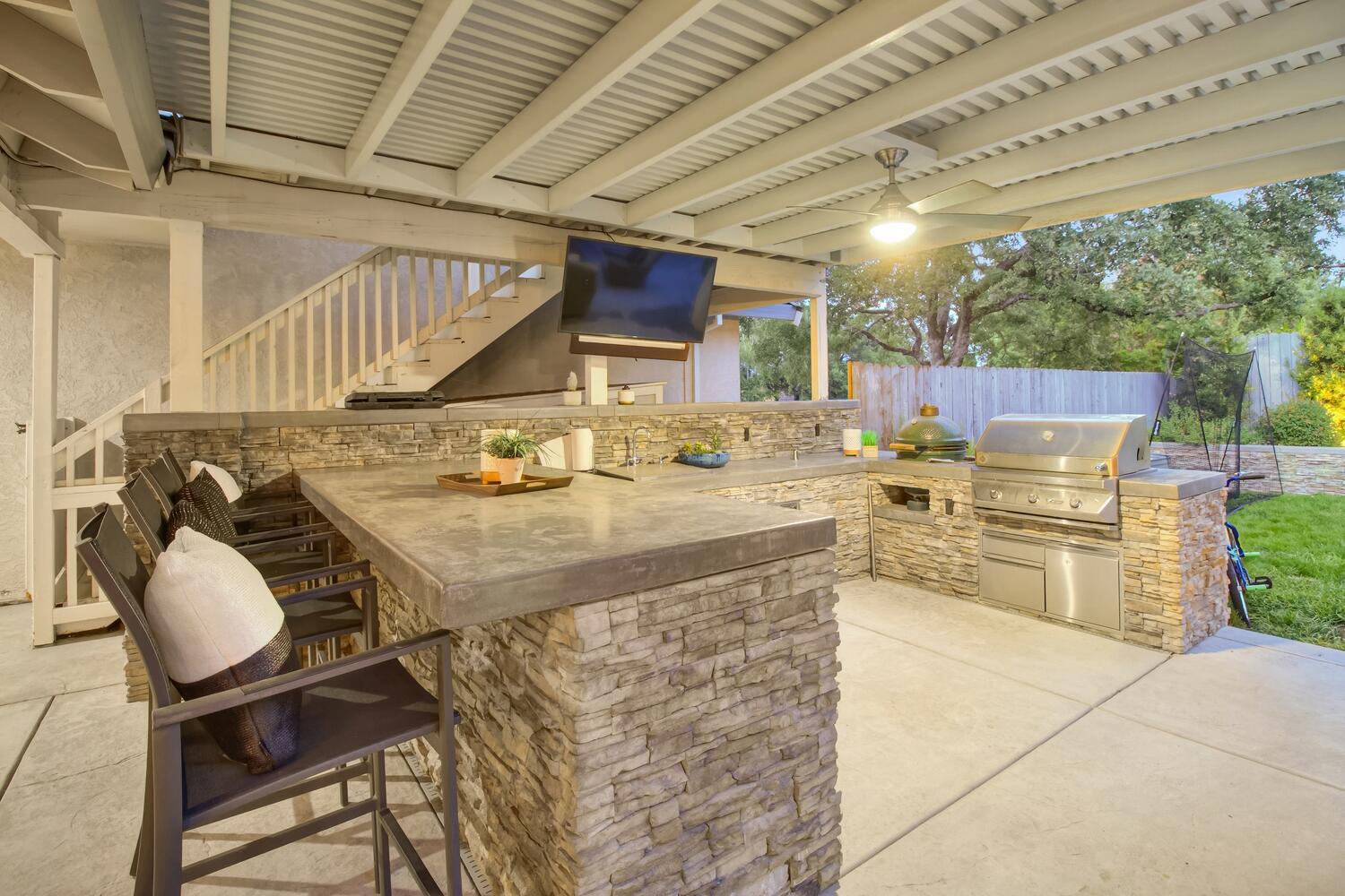 5004 Highgrove Court