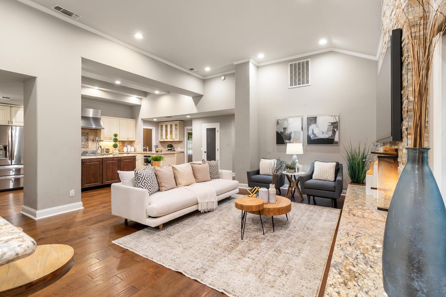 5004 Highgrove Court