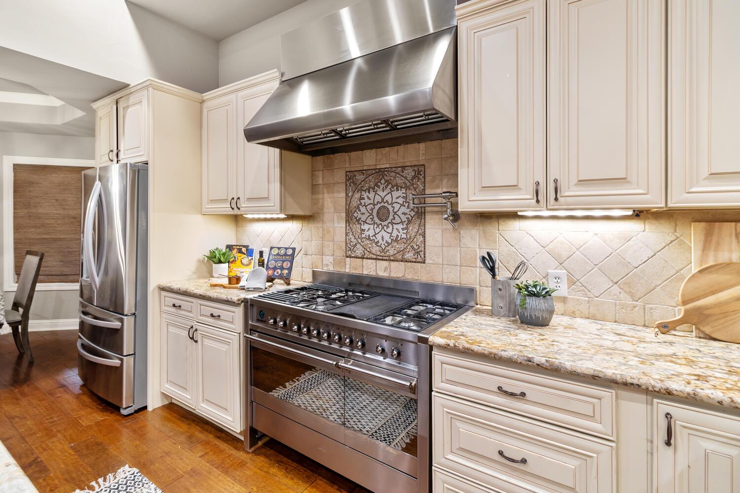 5004 Highgrove Court