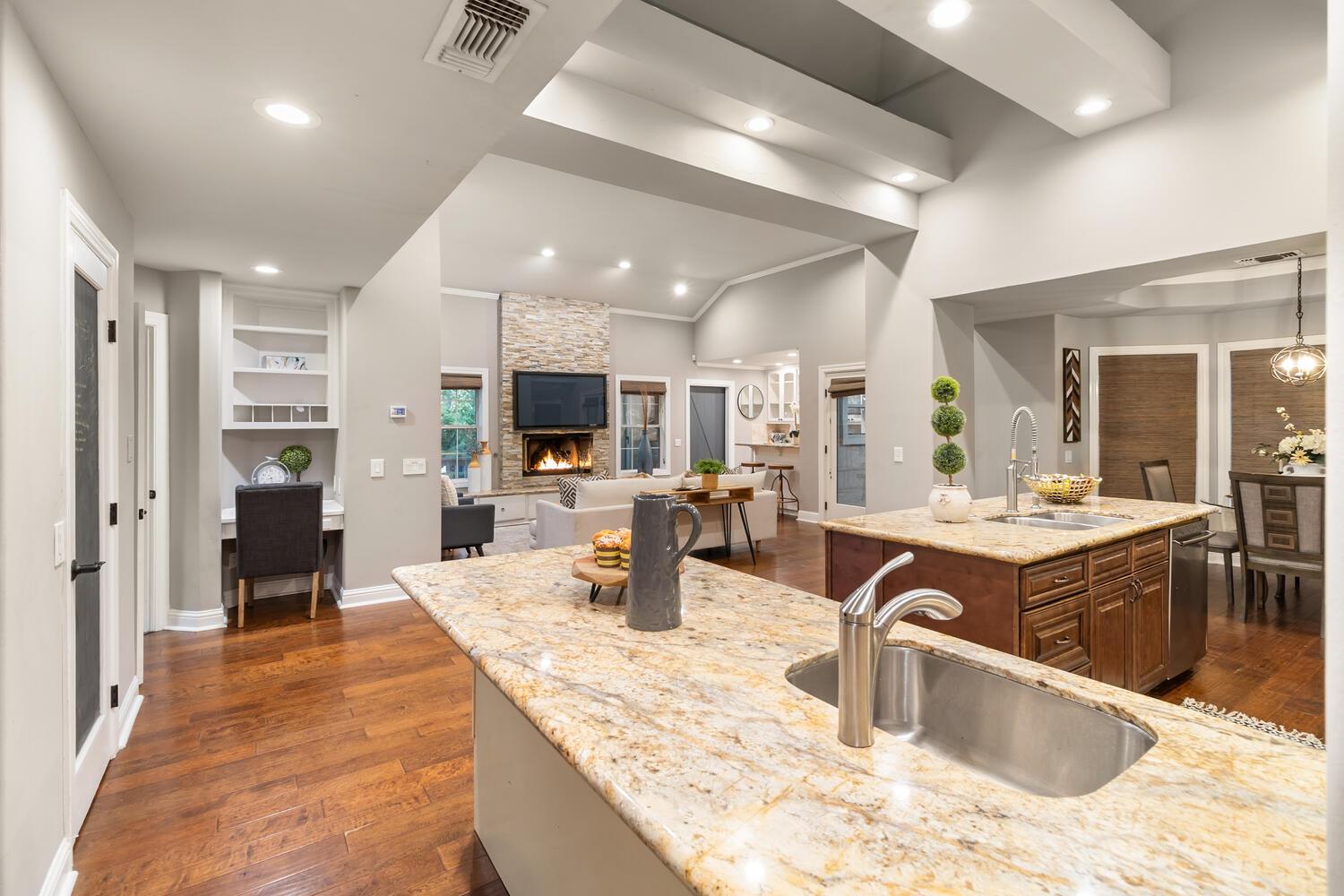 5004 Highgrove Court