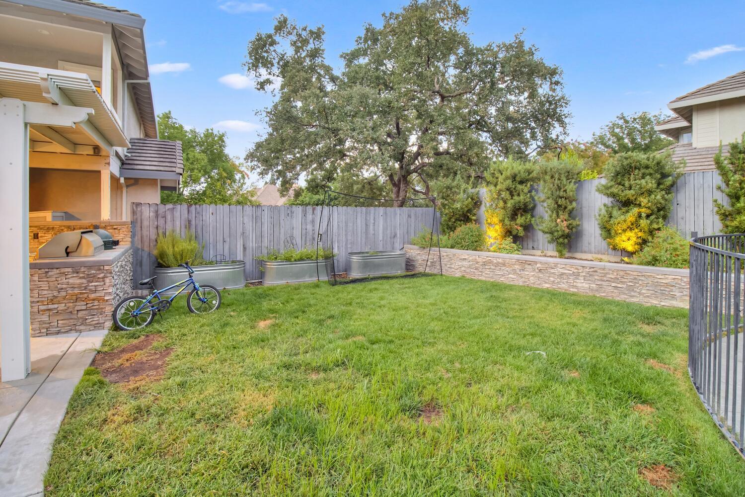 5004 Highgrove Court