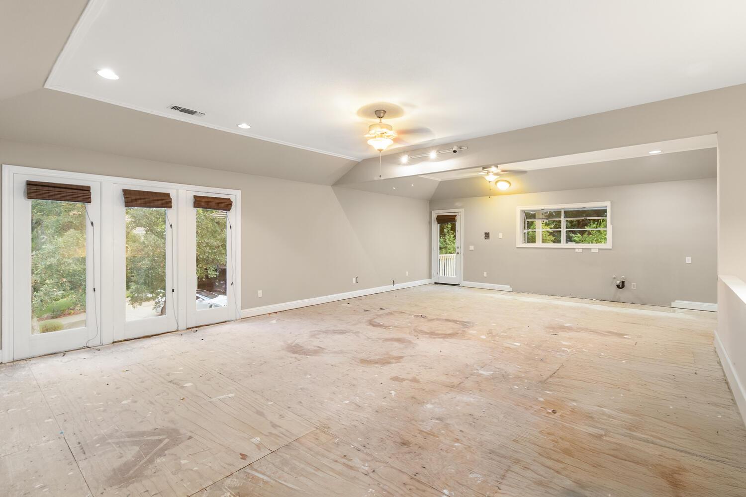 5004 Highgrove Court