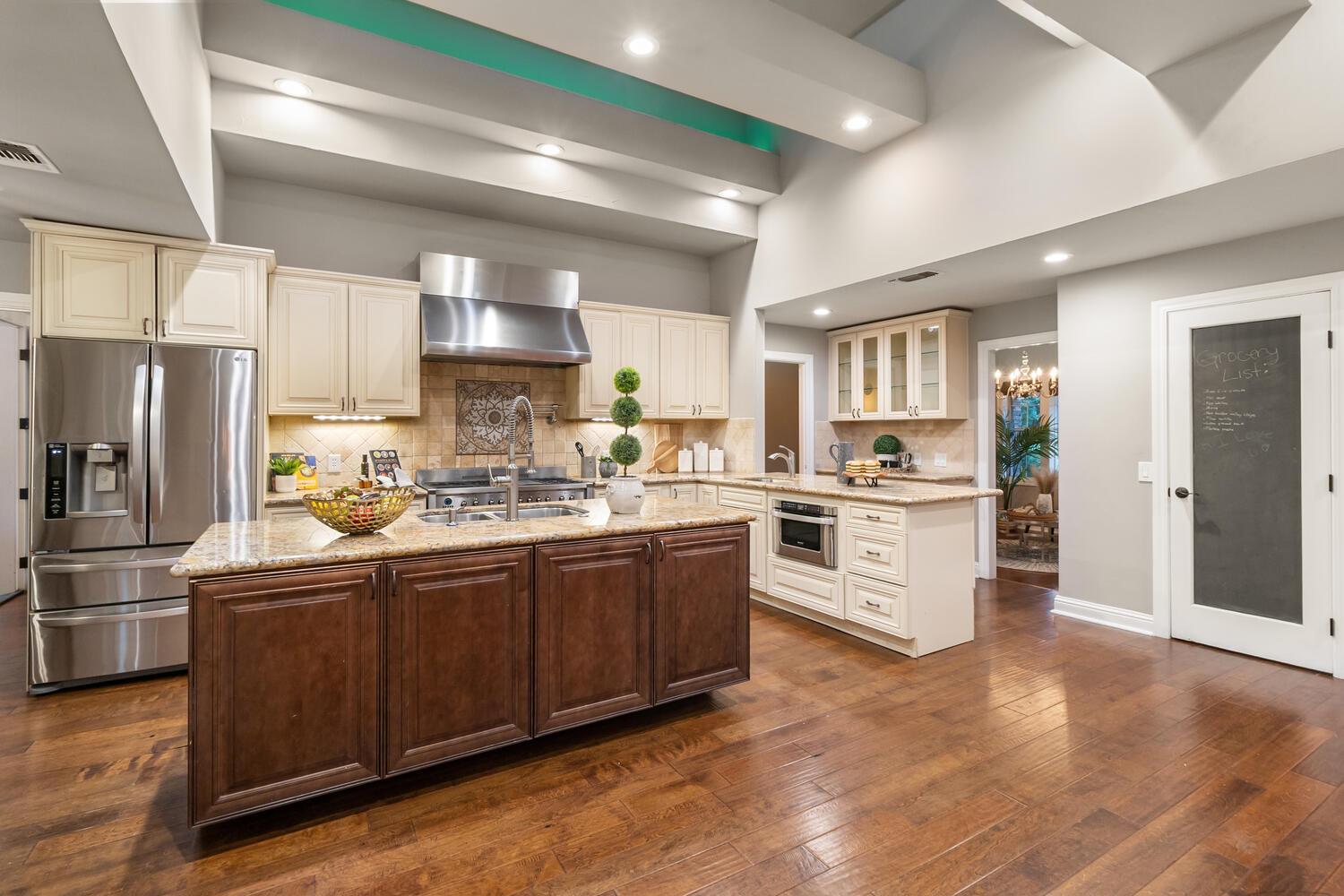 5004 Highgrove Court