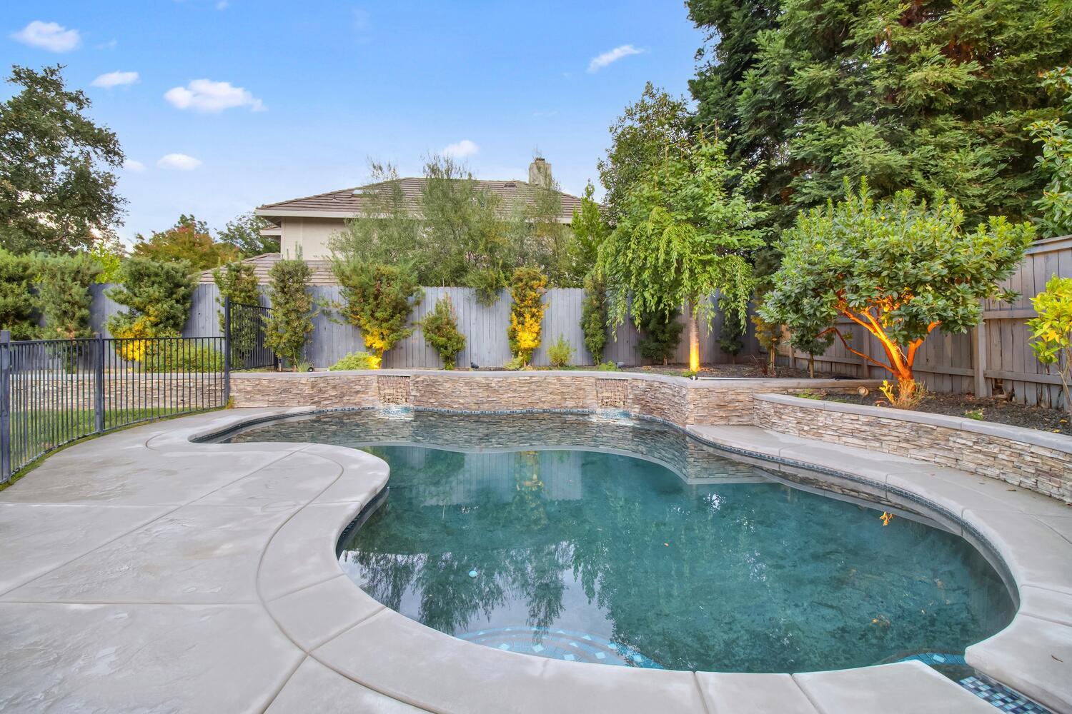 5004 Highgrove Court