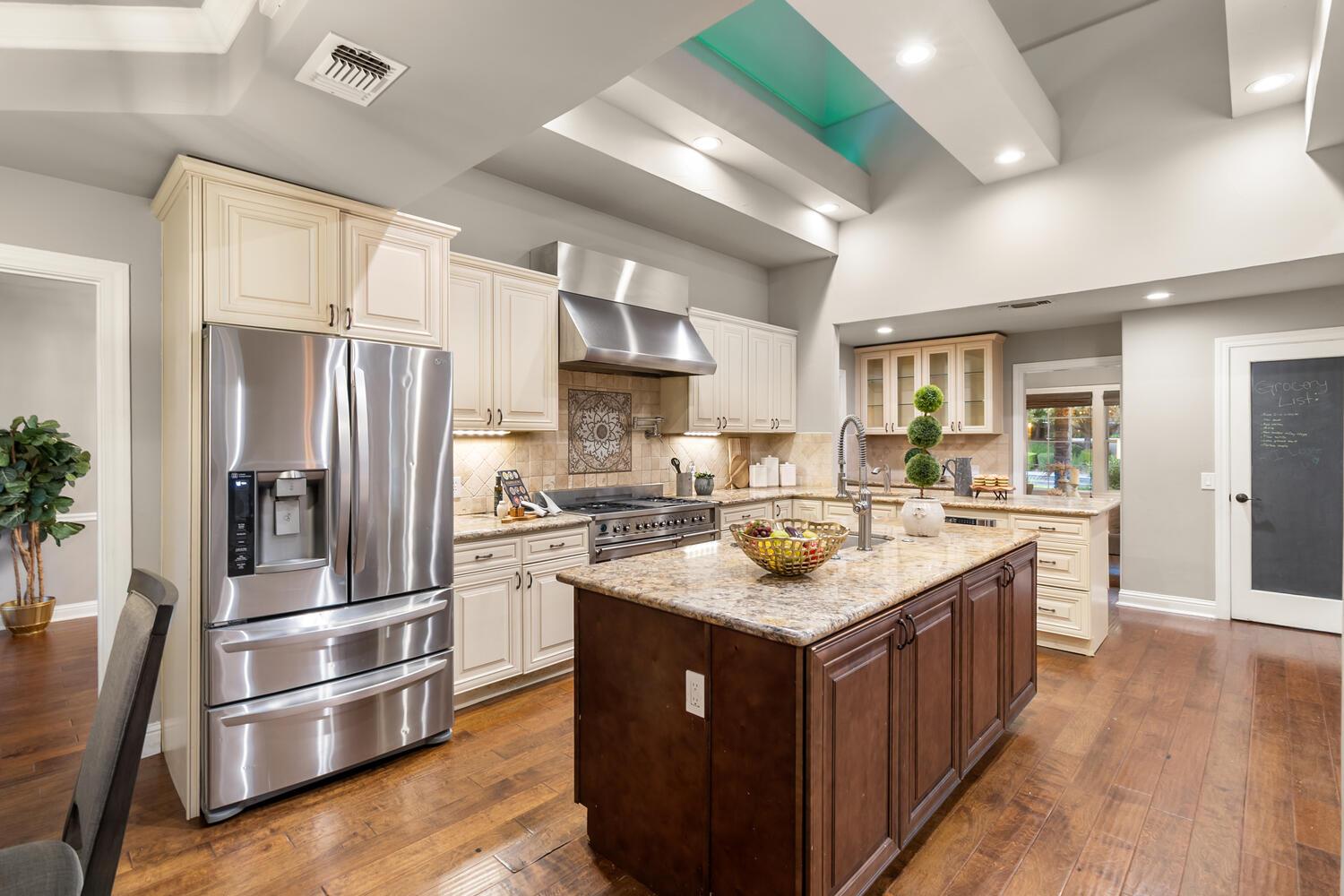 5004 Highgrove Court