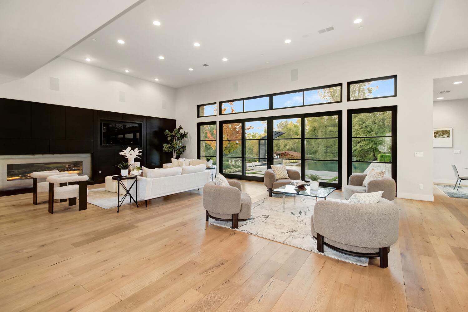 6505 Rutherford Canyon Road