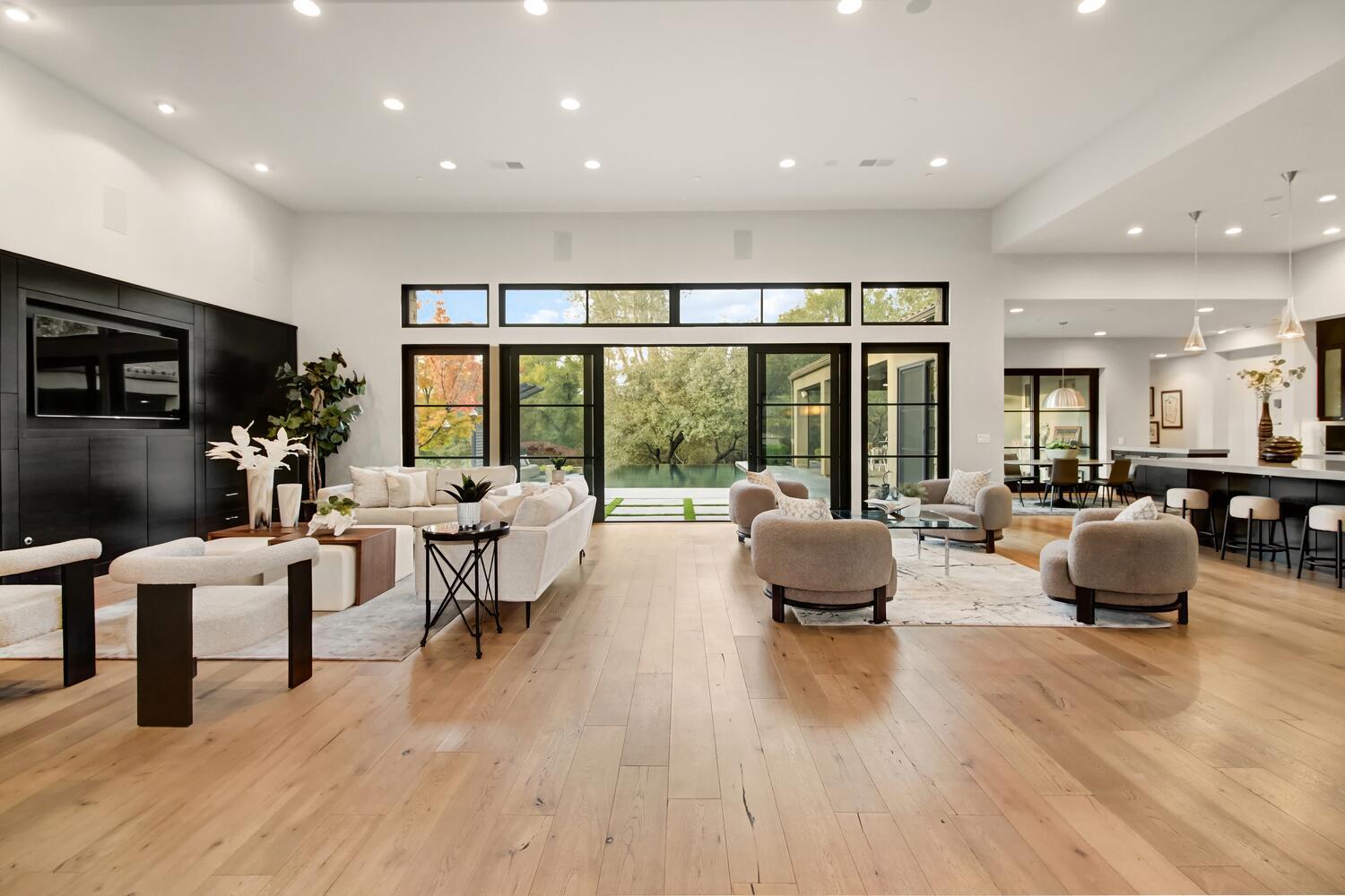 6505 Rutherford Canyon Road