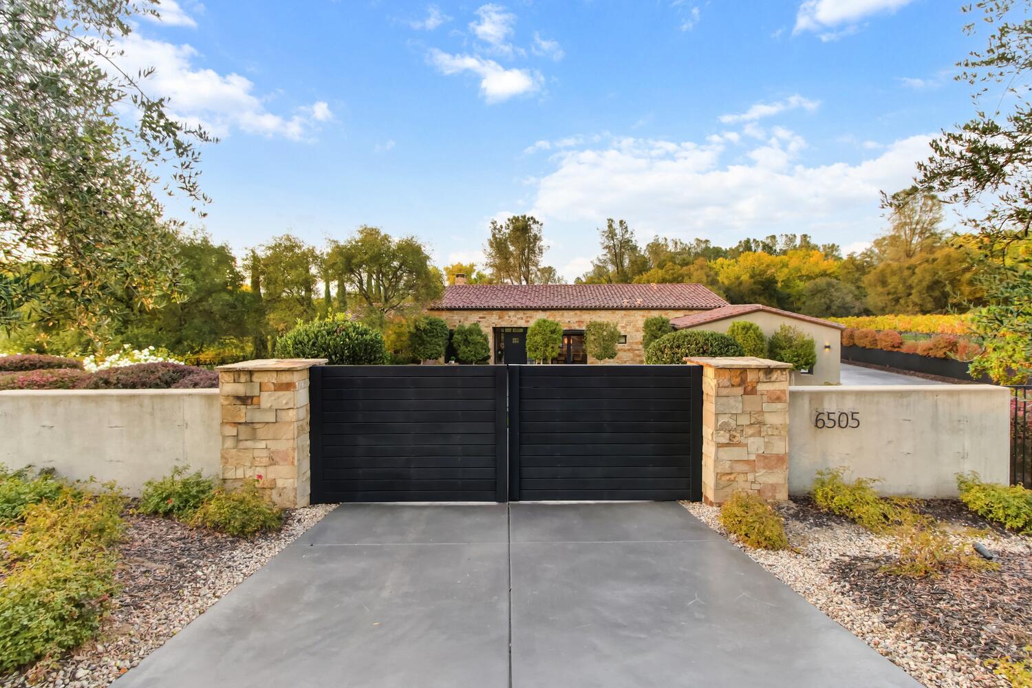 6505 Rutherford Canyon Road