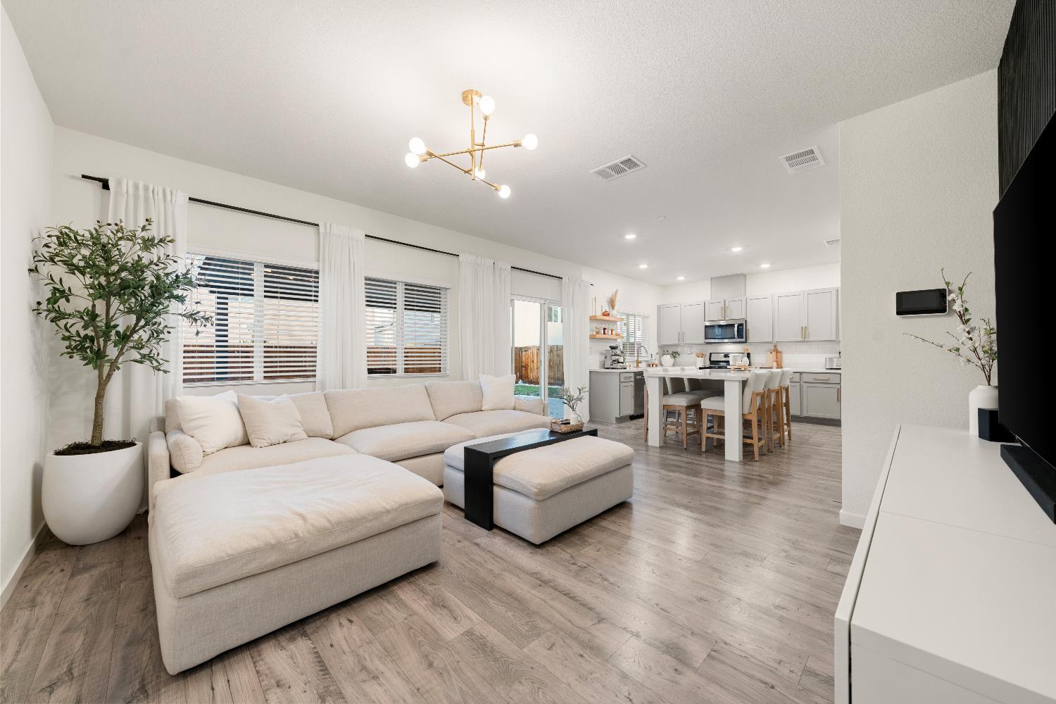 5248 Star Dance Circle