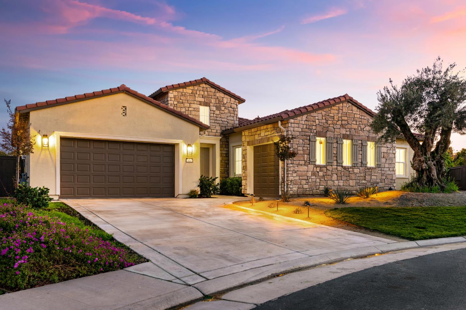 913 Rustic Elm Court