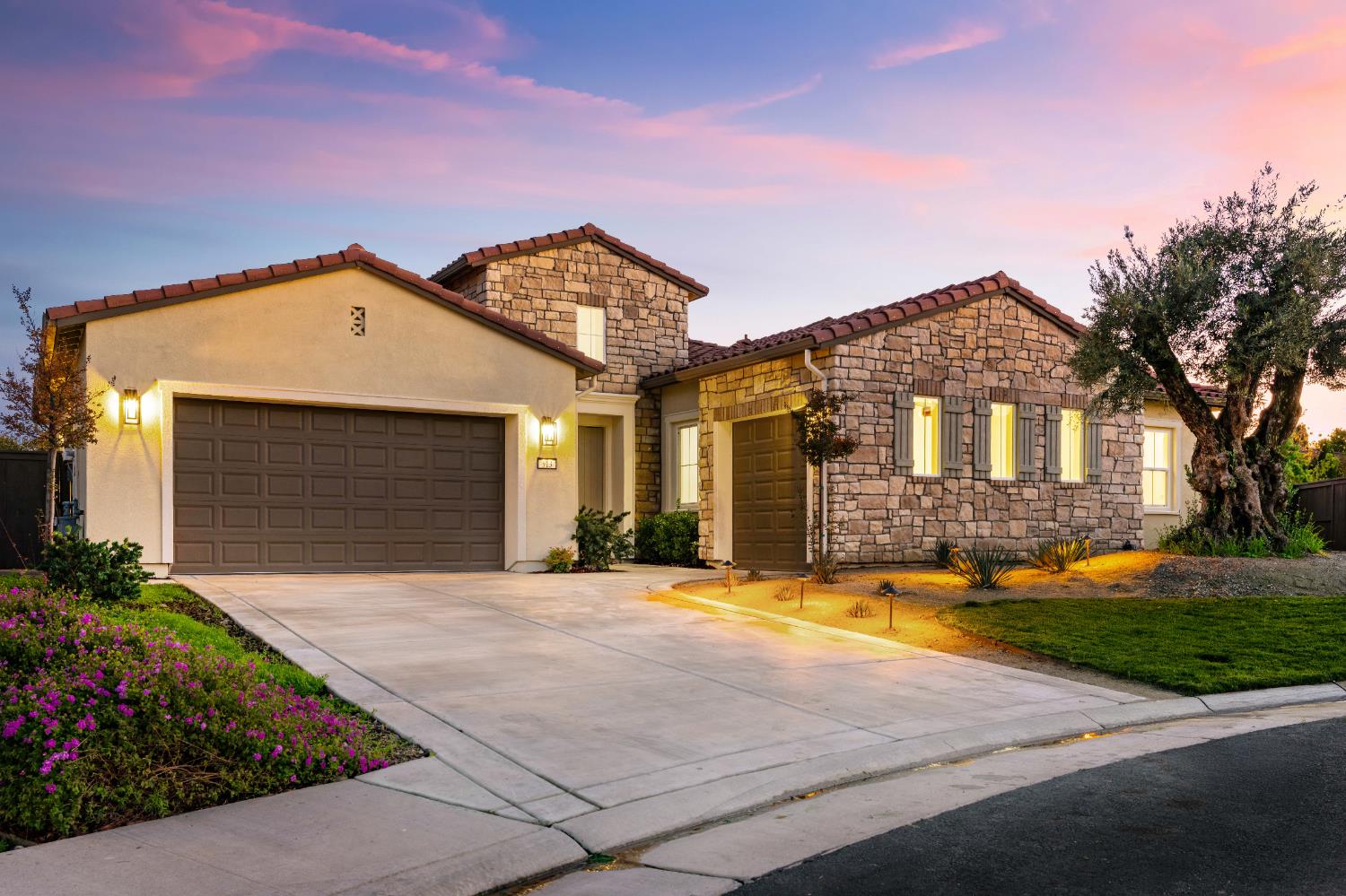 913 Rustic Elm Court