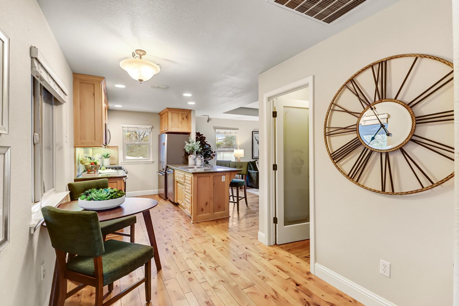 3521 Val Verde Road 3511