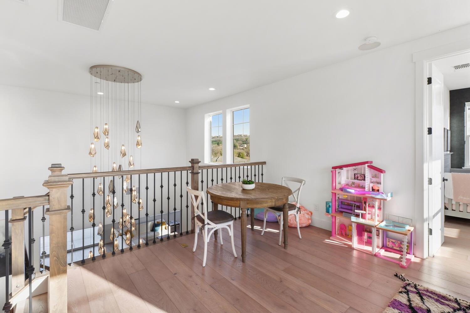 810 Fallen Log Court