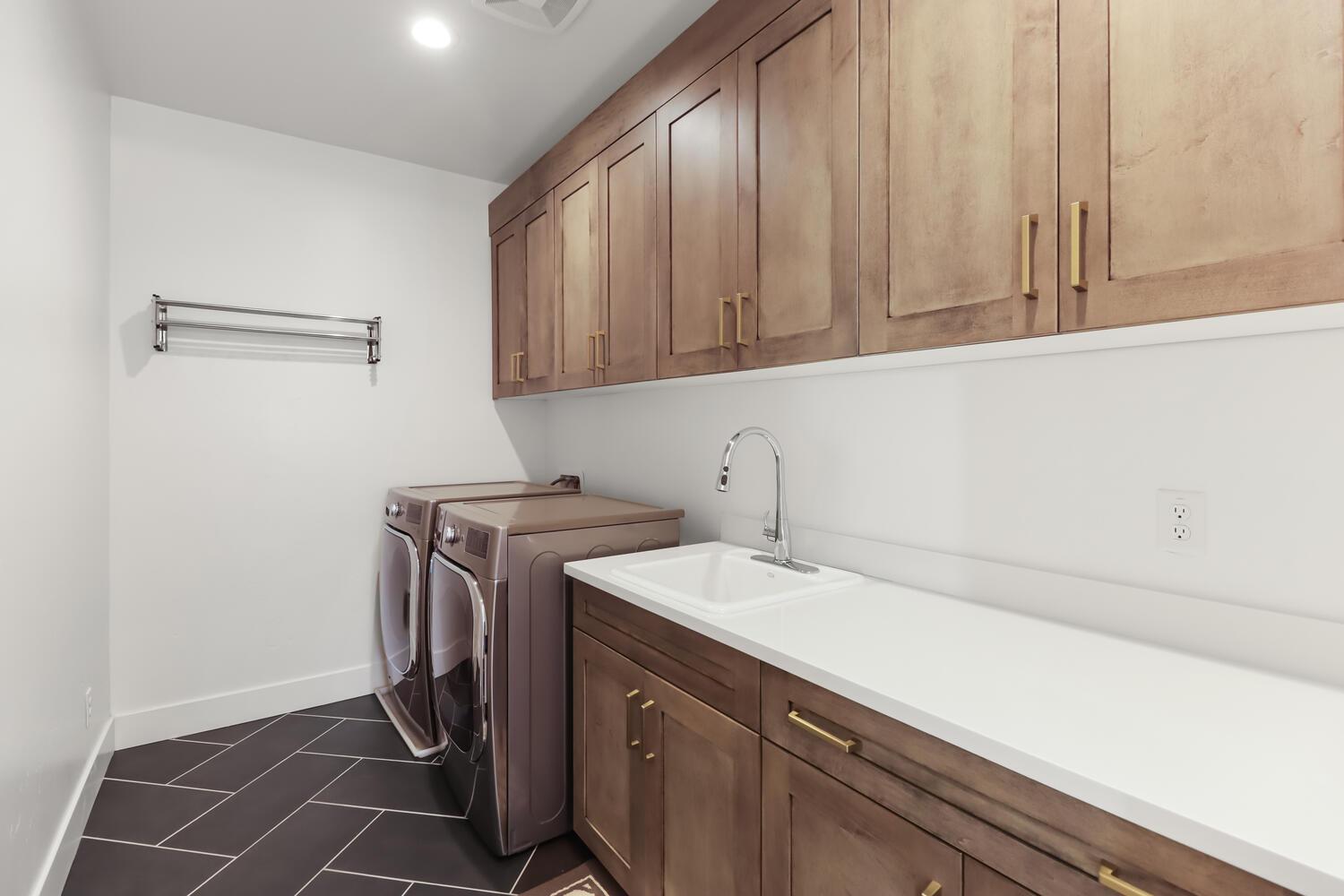 810 Fallen Log Court