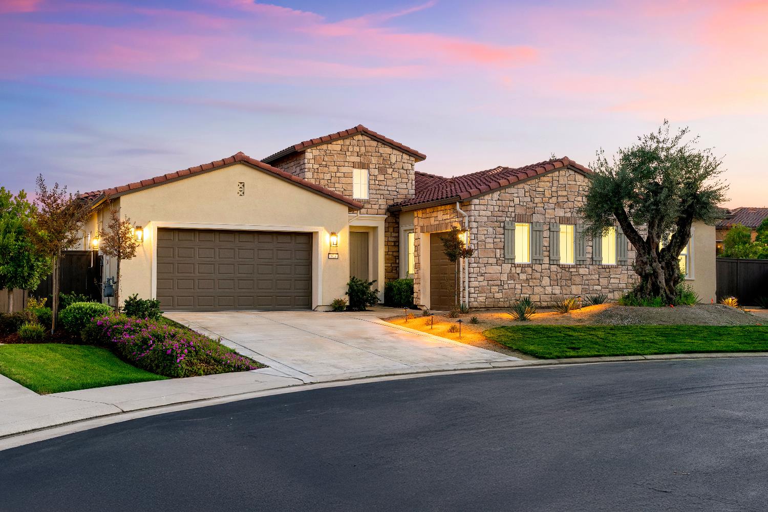 913 Rustic Elm Court