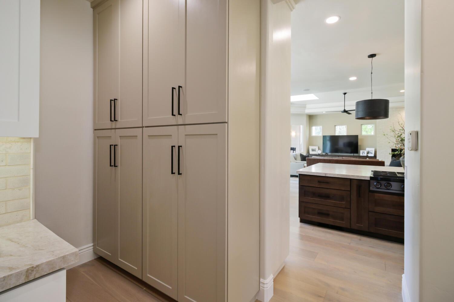 6000 Greystone Place