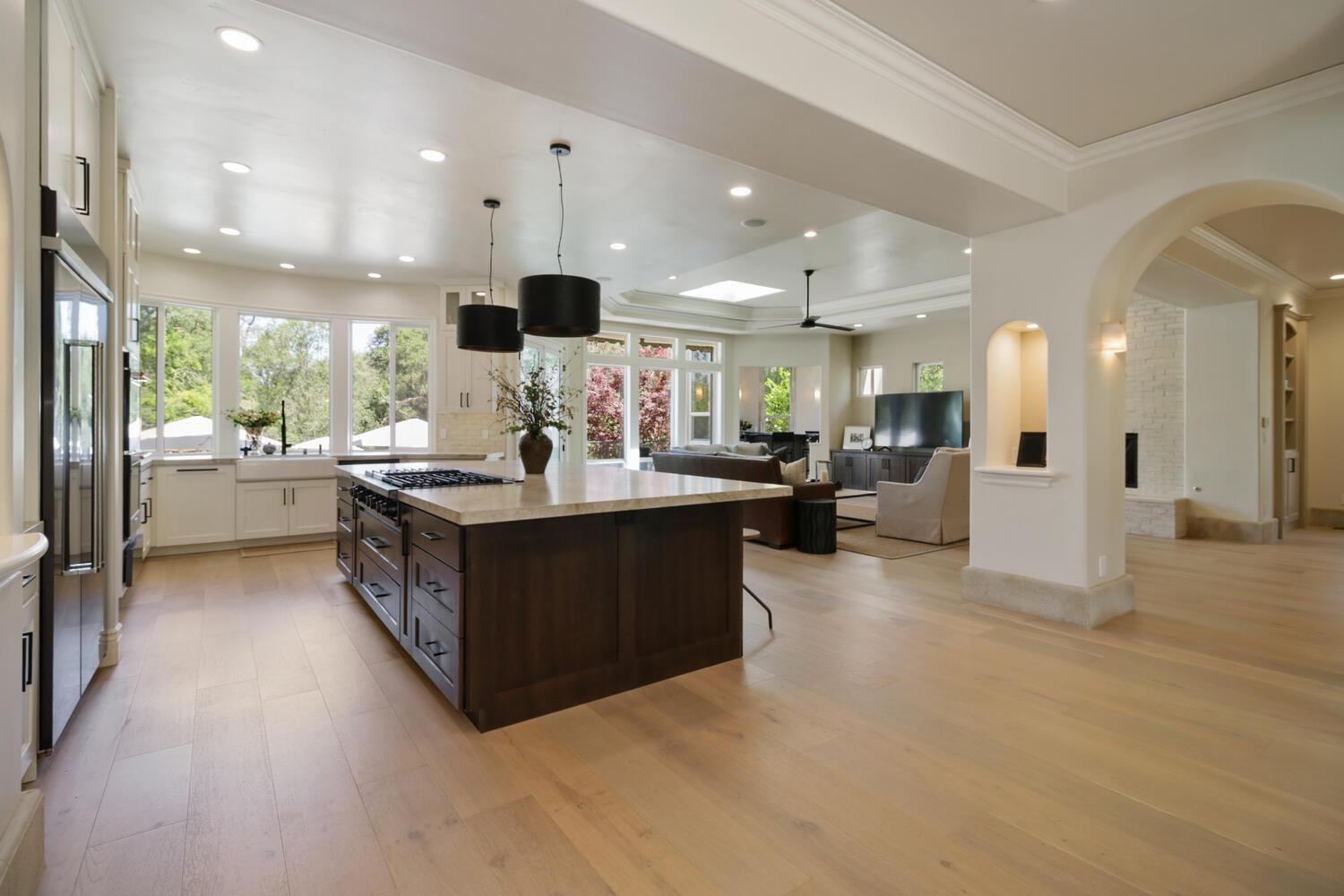 6000 Greystone Place