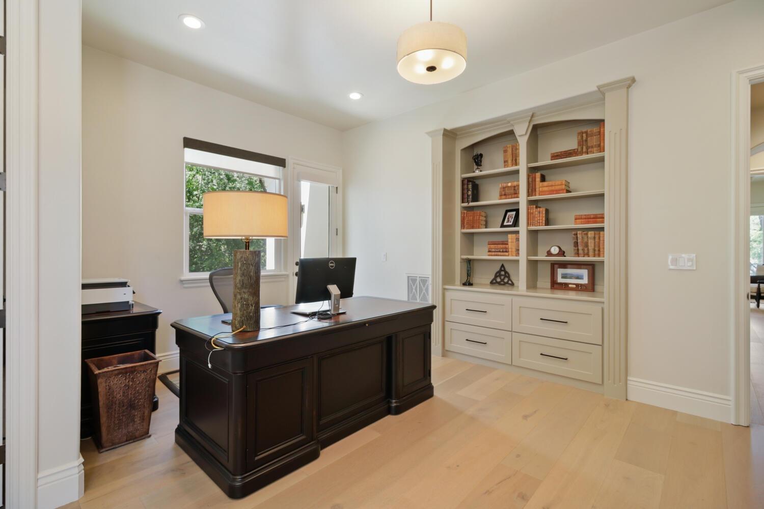 6000 Greystone Place